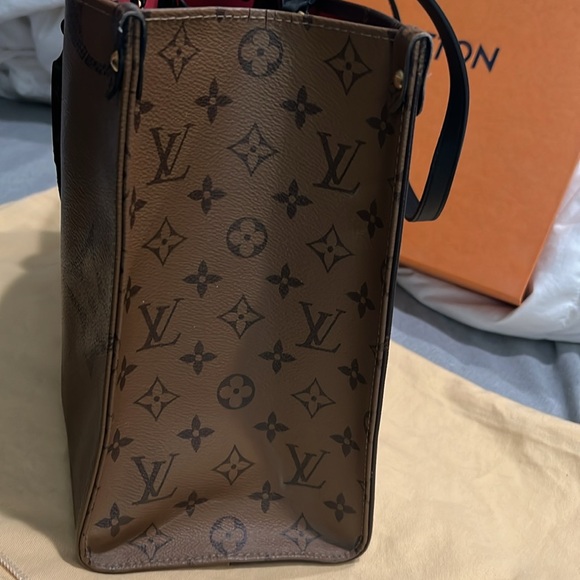 Authentic Louis Vuitton onthego MM reverse - Picture 7 of 16
